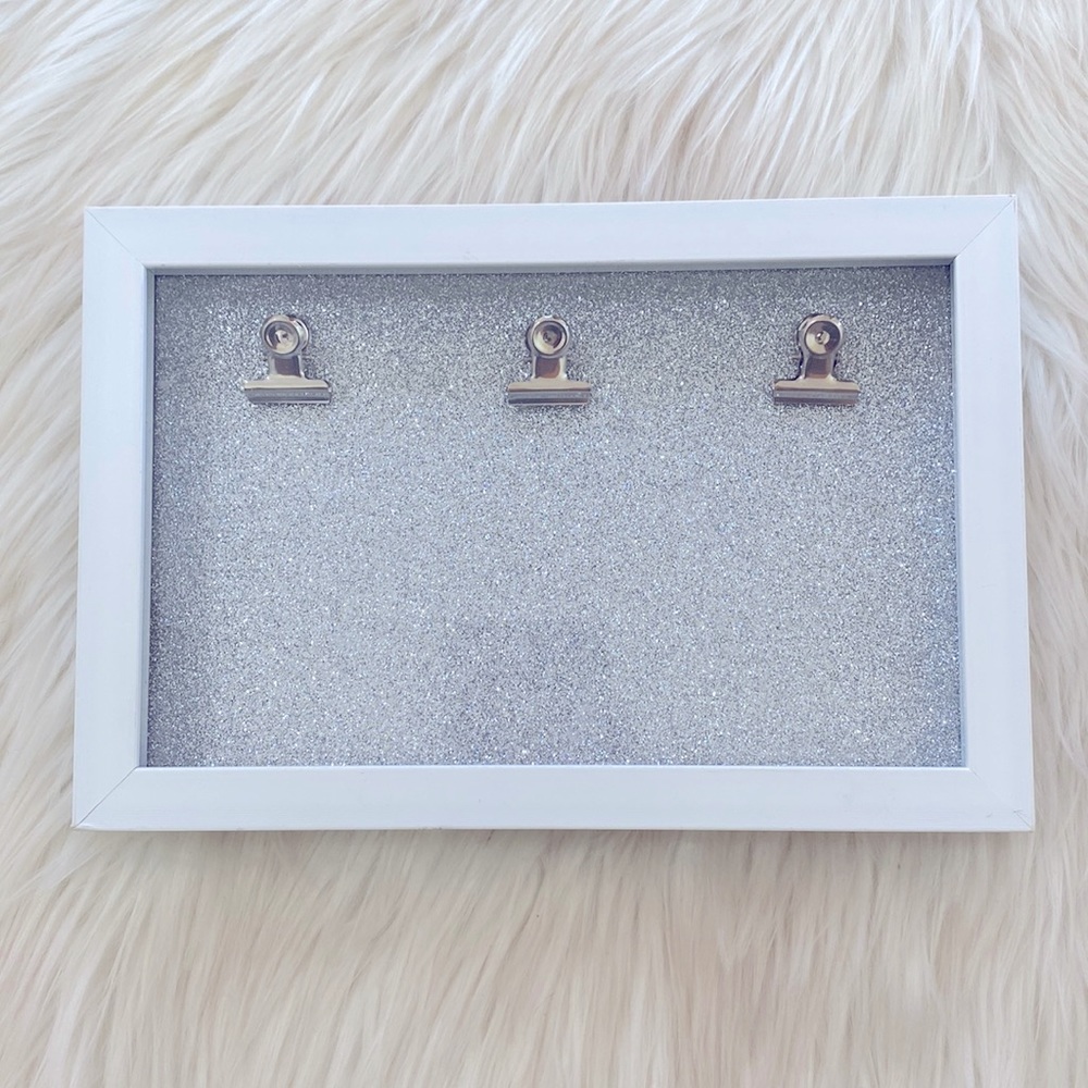 New View White and Silver Sparkly Picture Frame Holder